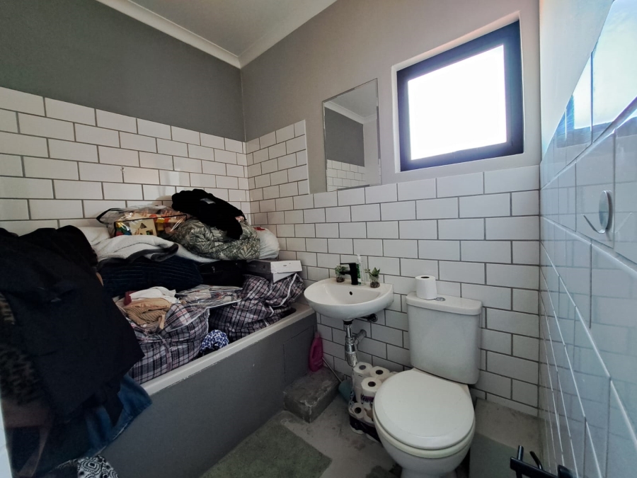 2 Bedroom Property for Sale in The Connifers Western Cape